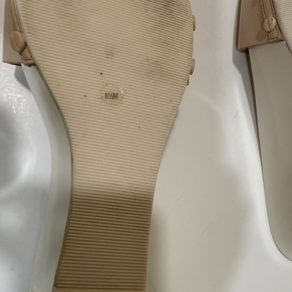 Tory Burch Cream and White 3-1/4” Wedge Sandals (sz 8.5) - Picture 7 of 8